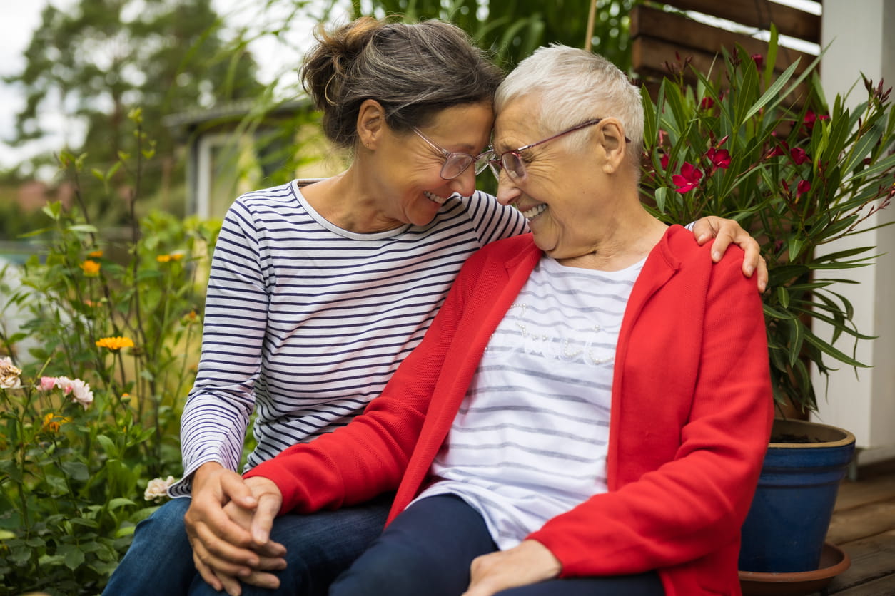 3 Things Full-Time Caregivers Should Consider About Finances and Expenses 