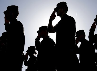 5 Insights on How New Recruits Can Navigate Military Financial Benefits